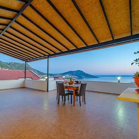 Apartment Kalkanda Merkezde Haftalik Kiralik Daire