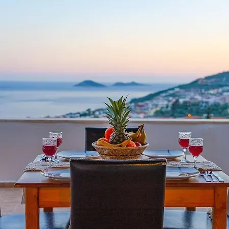 Kalkanda Merkezde Haftalik Kiralik Daire Apartment *