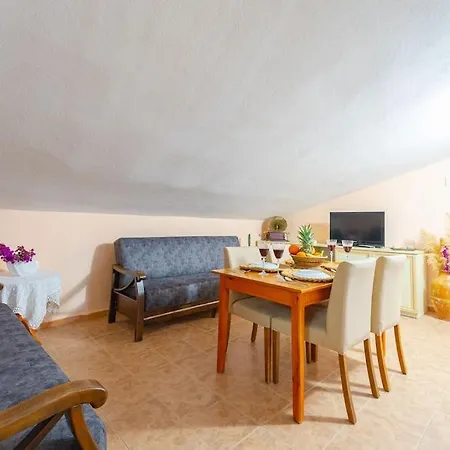 Kalkanda Merkezde Haftalik Kiralik Daire Apartment Kas