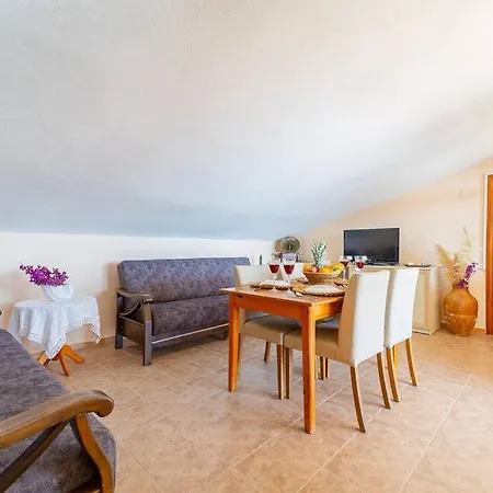 Kalkanda Merkezde Haftalik Kiralik Daire Apartment Kas