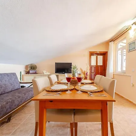 Apartment Kalkanda Merkezde Haftalik Kiralik Daire Kas