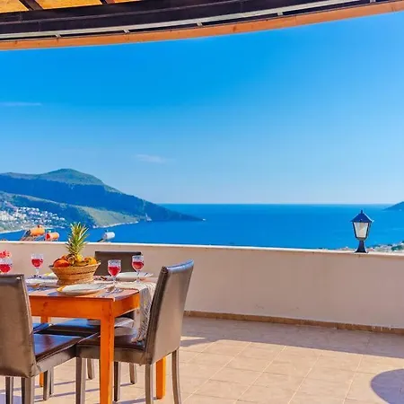 Apartment Kalkanda Merkezde Haftalik Kiralik Daire Kas